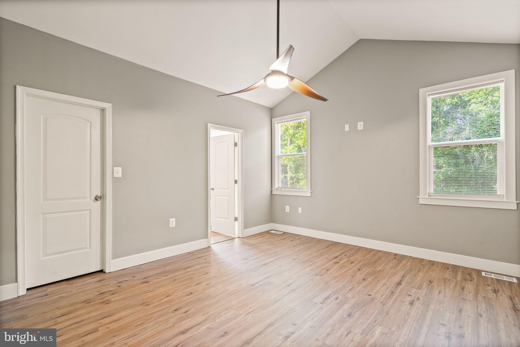 8518 Thomas Drive Manassas, VA 20110 - Photo 18 of 43