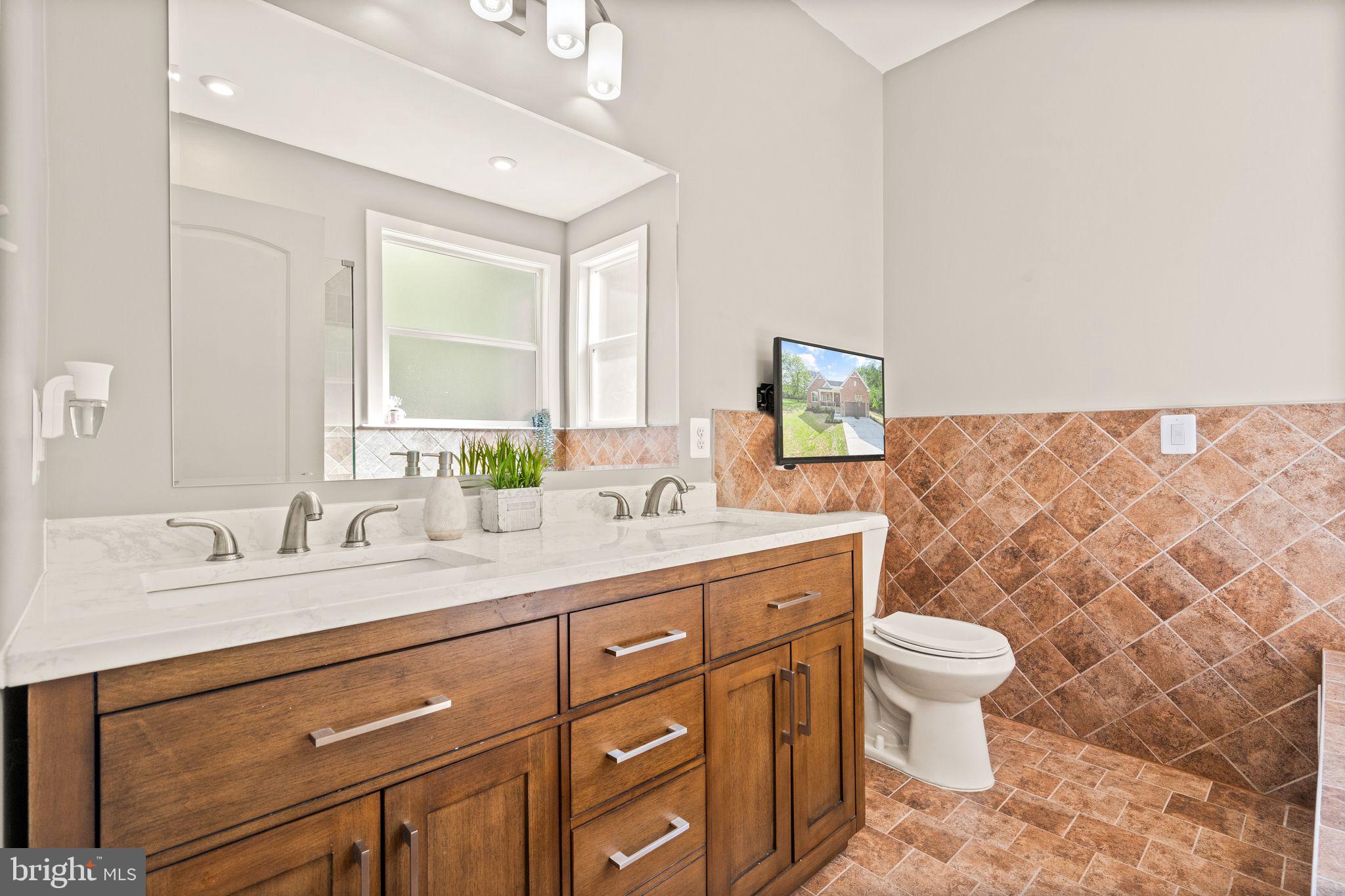 8518 Thomas Drive Manassas, VA 20110 - Photo 21 of 43