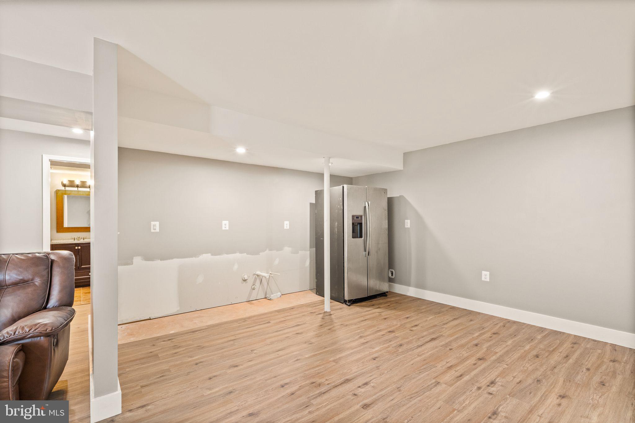 8518 Thomas Drive Manassas, VA 20110 - Photo 29 of 43