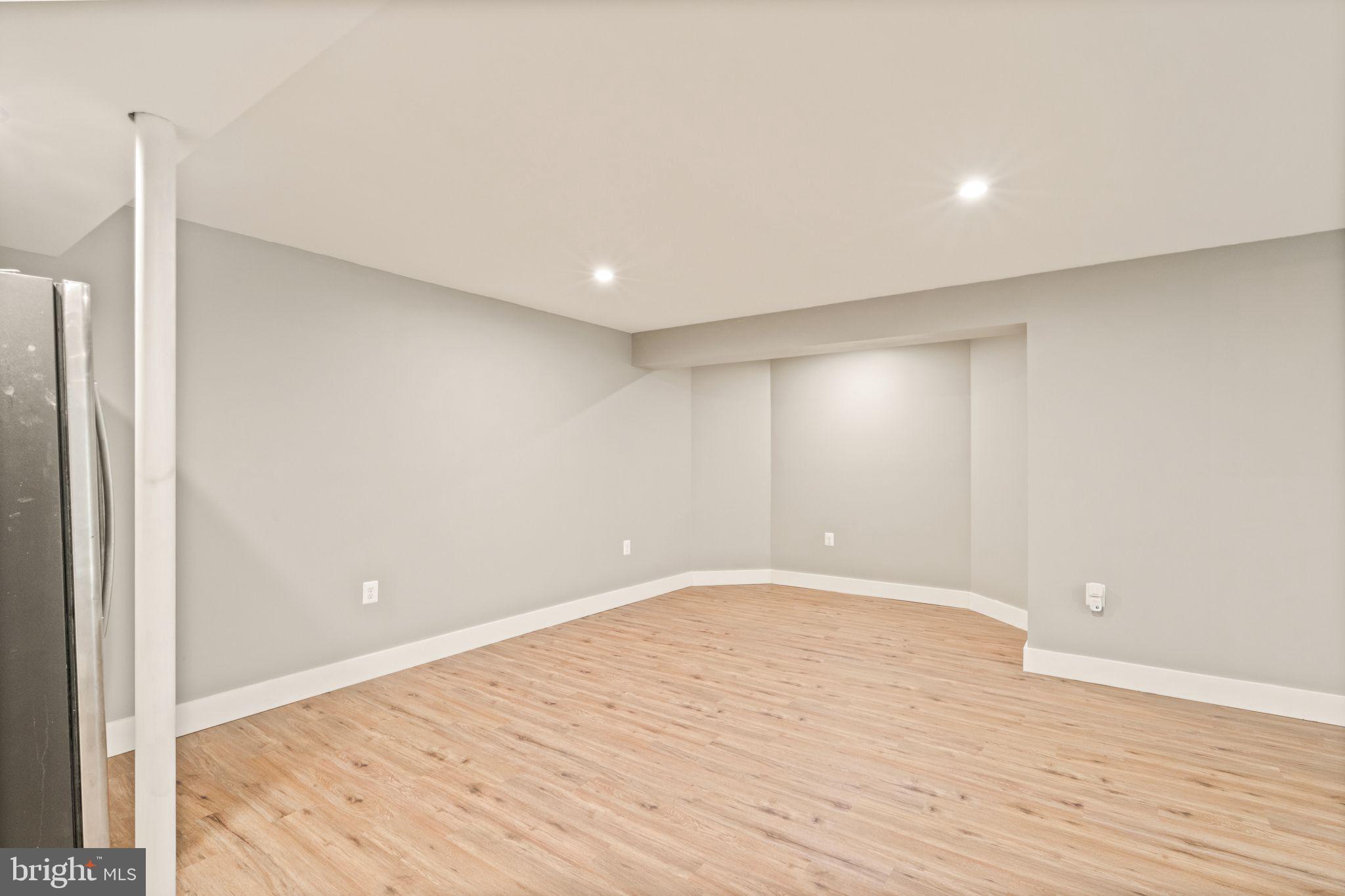 8518 Thomas Drive Manassas, VA 20110 - Photo 30 of 43