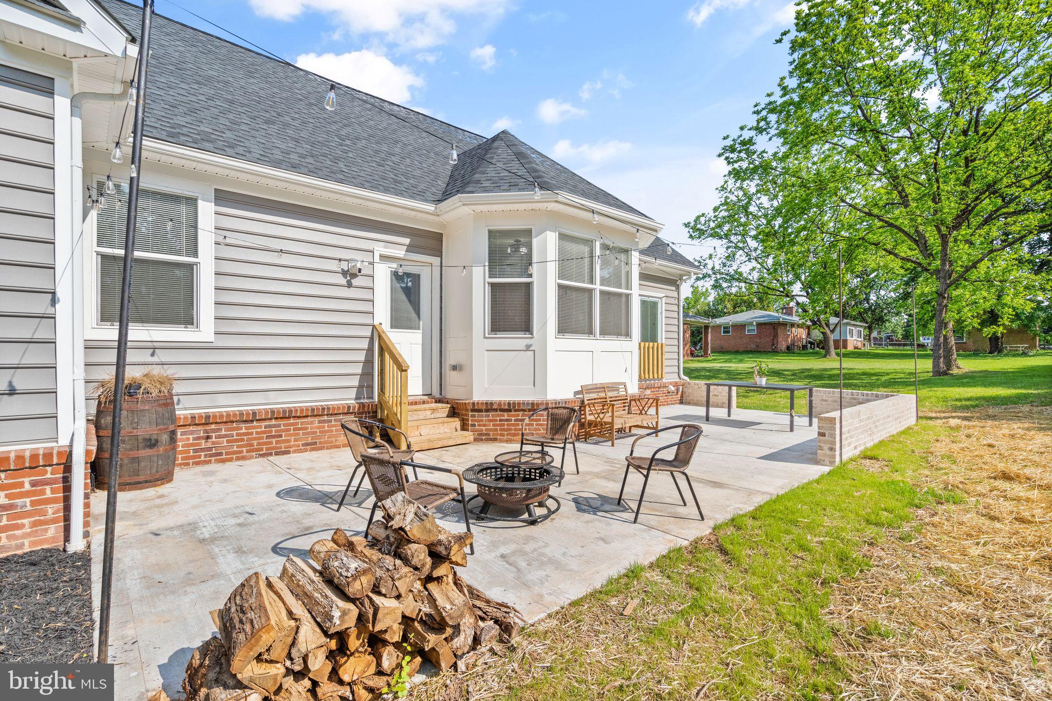 8518 Thomas Drive Manassas, VA 20110 - Photo 39 of 43