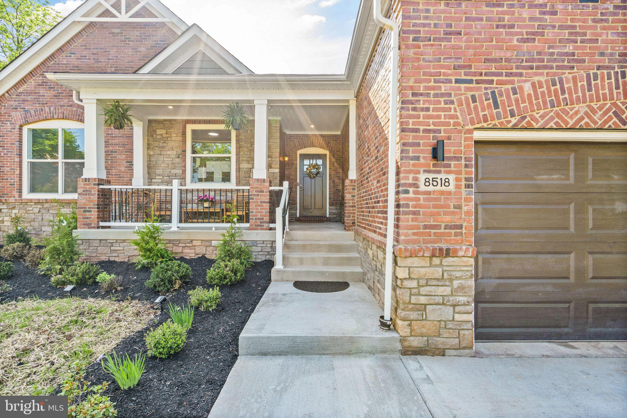 8518 Thomas Drive Manassas, VA 20110 - Photo 4 of 43