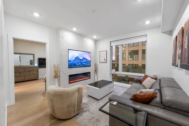 $674,999 | 101 Condor Street, Unit 301, Boston, MA 02128