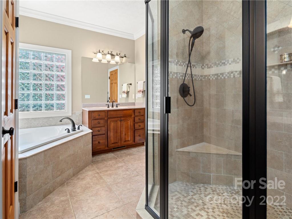 44 Parker Road Canton, NC 28716 - Photo 15 of 38 Gallery Image 15