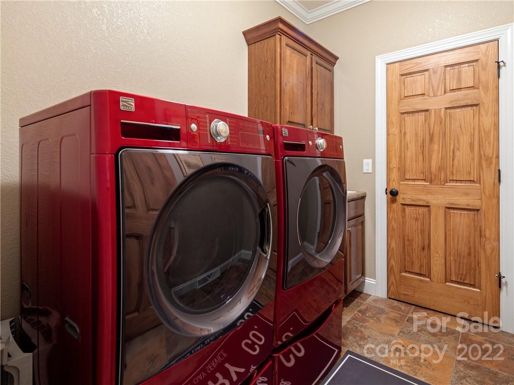 44 Parker Road Canton, NC 28716 - Photo 23 of 38 Gallery Image 23