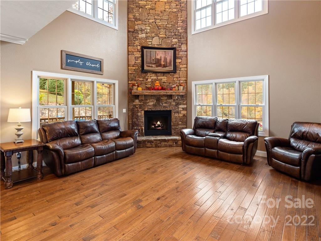 44 Parker Road Canton, NC 28716 - Photo 3 of 38 Gallery Image 3