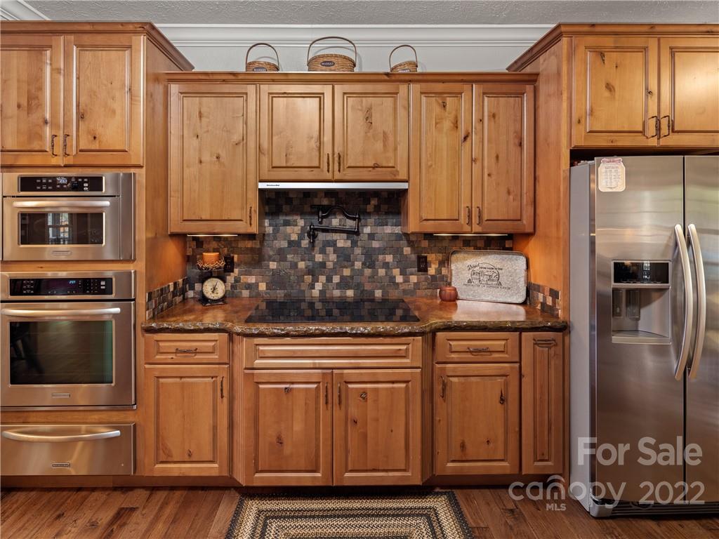44 Parker Road Canton, NC 28716 - Photo 9 of 38 Gallery Image 9