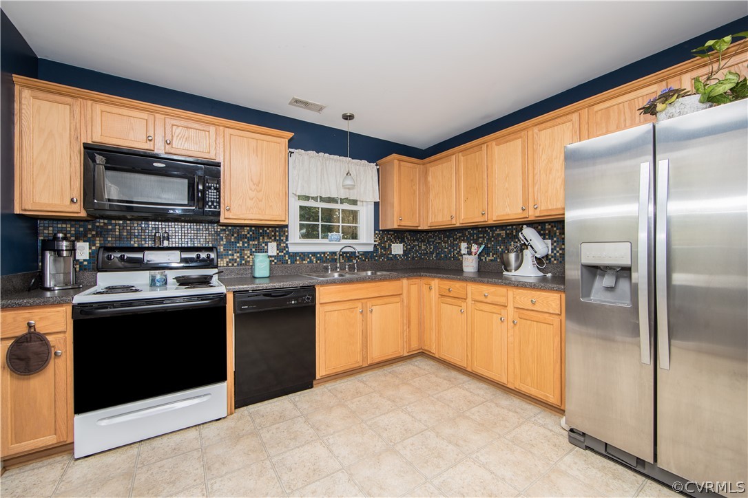6674 Blenheim Road Powhatan, VA 23139 - Photo 8 of 22 Gallery Image 8