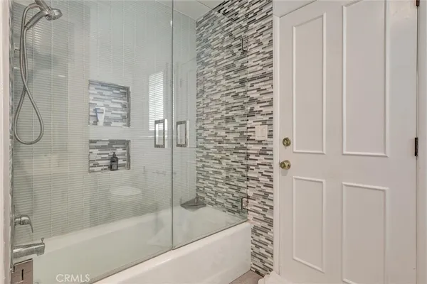 $5,600 | 5625 VÃa Junipero Serra, Riverside, CA 92506