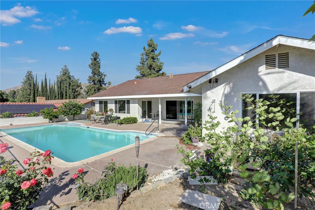 5625 Vía Junipero Serra Riverside, CA 92506 - Photo 26 of 27 Backyard