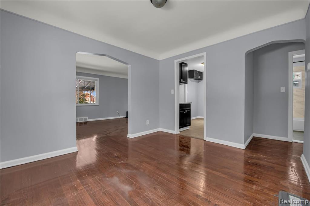17212 Sunderland Road Detroit, MI 48219 - Photo 14 of 25 GetMedia-13