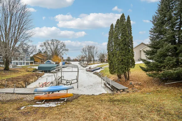 $927,500 | 3250 Williams Lane, Mound, MN 55364