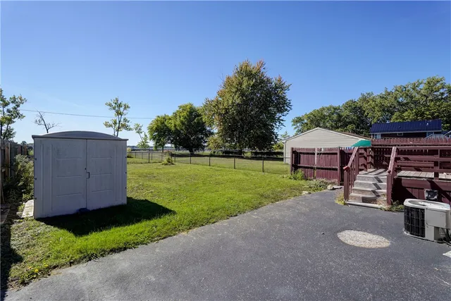 $174,900 | 2331 Edgemere Drive, Greece, NY 14612