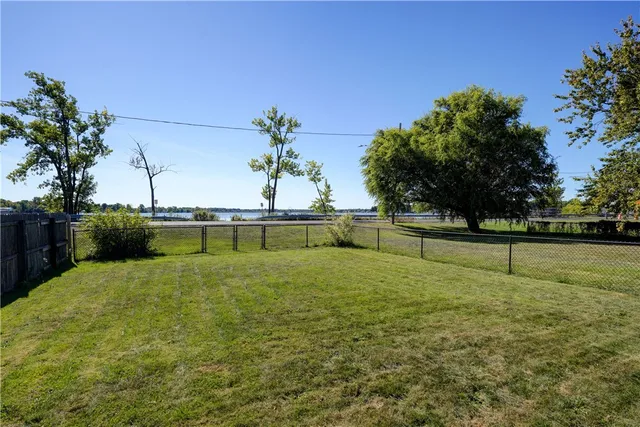 $174,900 | 2331 Edgemere Drive, Greece, NY 14612