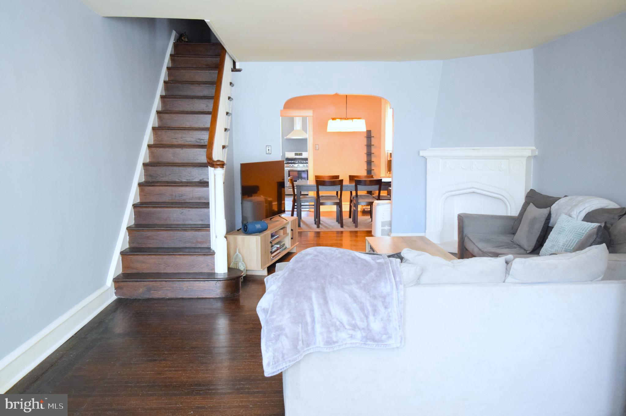 3407 Friendship Street Philadelphia, PA 19149 - Photo 4 of 36 Living Room