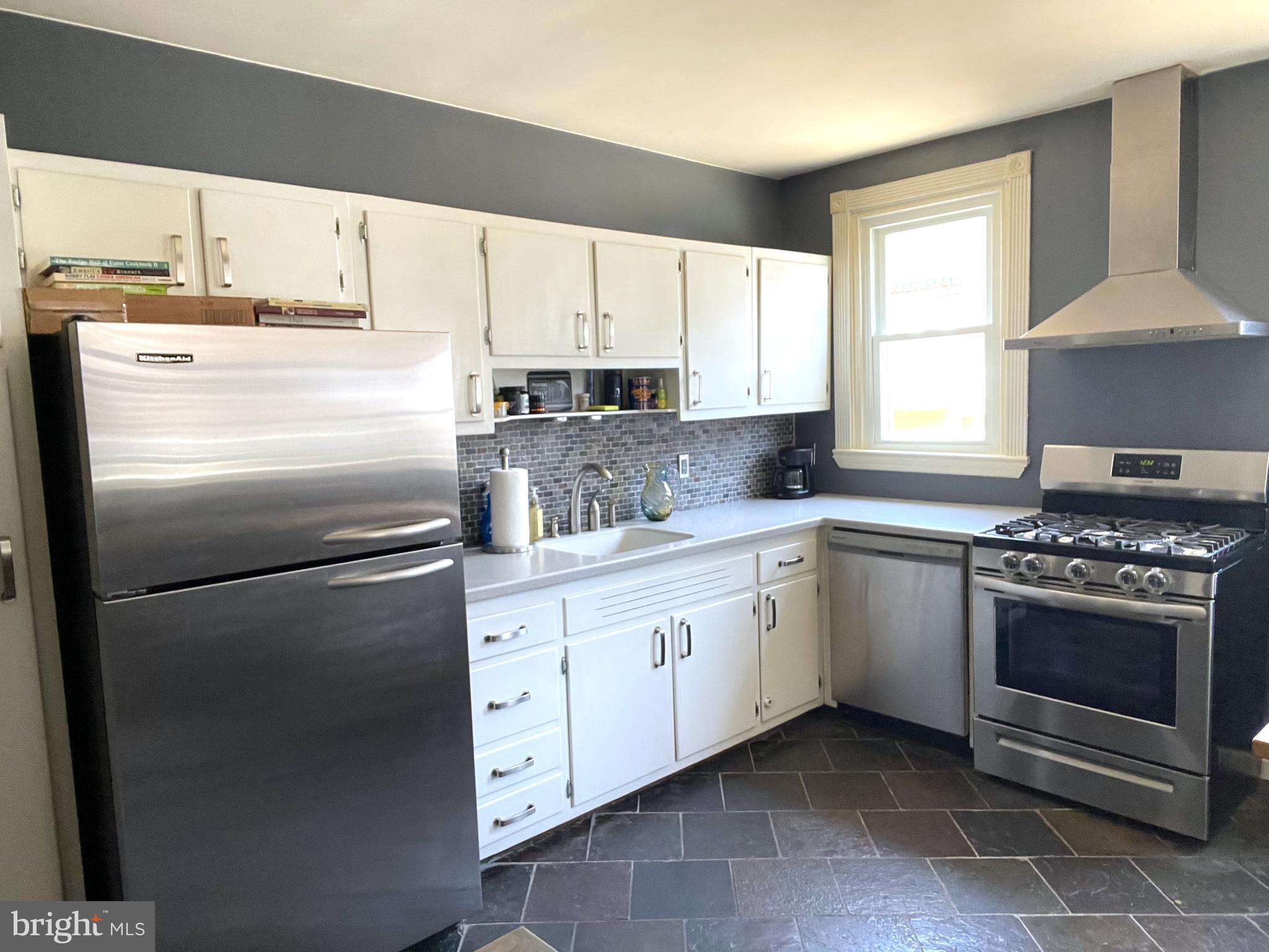 3407 Friendship Street Philadelphia, PA 19149 - Photo 10 of 36 Kitchen