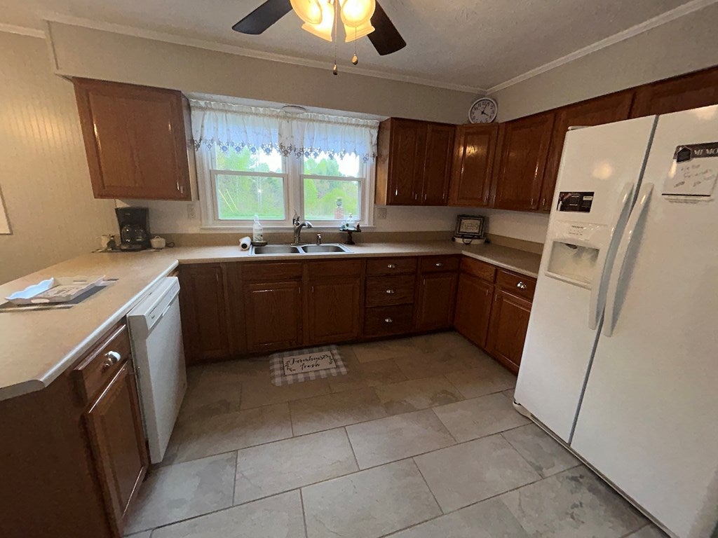961 Ridge Road Austinville, VA 24312 - Photo 12 of 59 Gallery Image 12