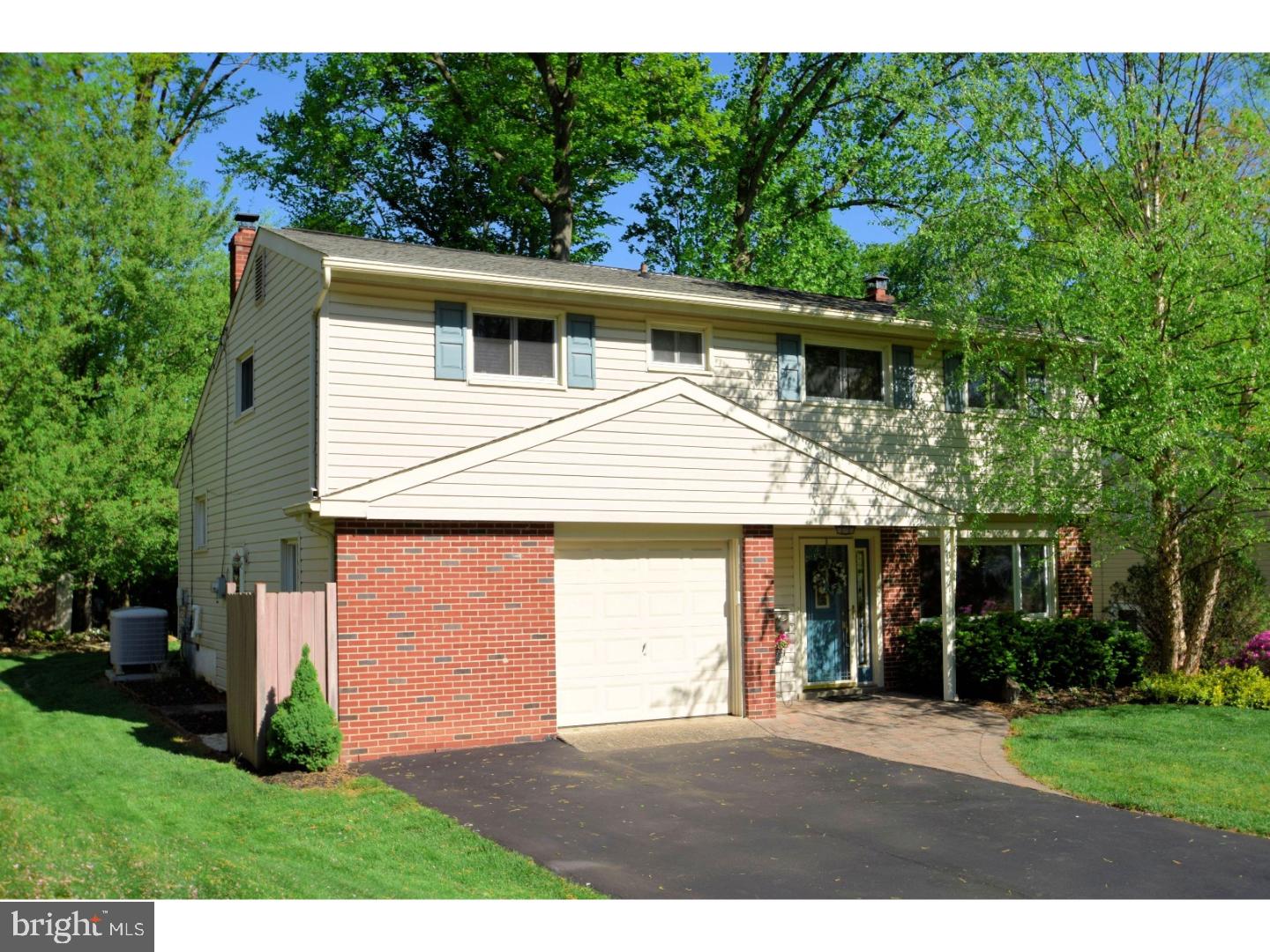 171 Windmill Road Willow Grove, PA 19090 - Photo 1 of 25 Gallery Image 1