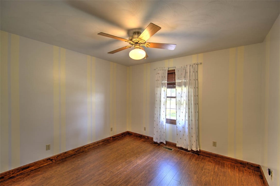 309 North Walnut Street Assumption, IL 62510 - Photo 22 of 35