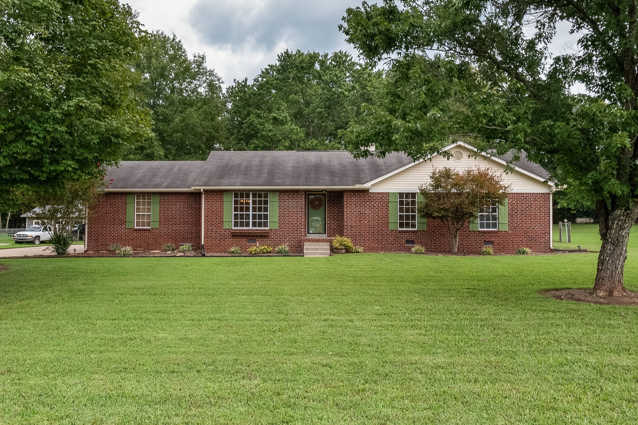 1114 Kathryn Road Mount Juliet, TN 37122 - Photo 1 of 31 Gallery Image 1