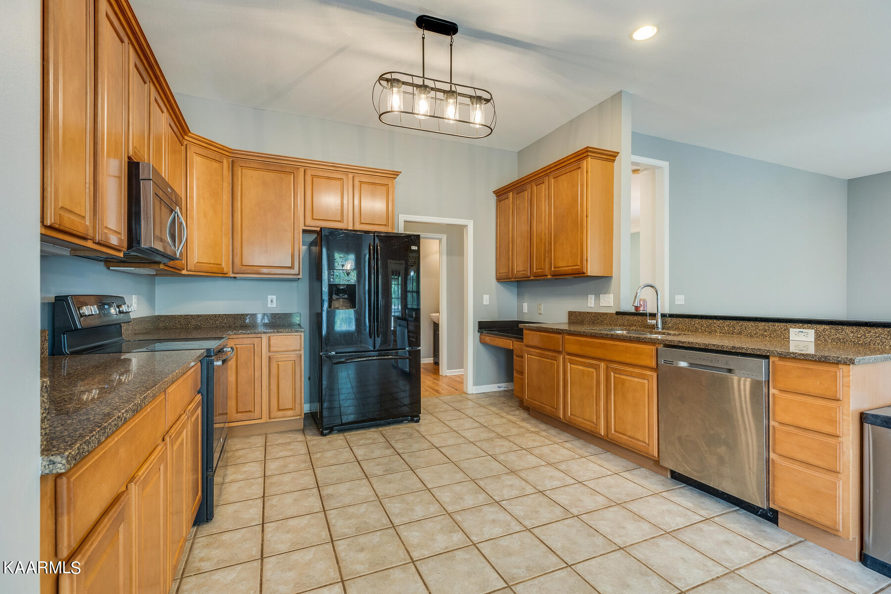 1131 Garrison Ridge Boulevard Knoxville, TN 37922 - Photo 14 of 35 014