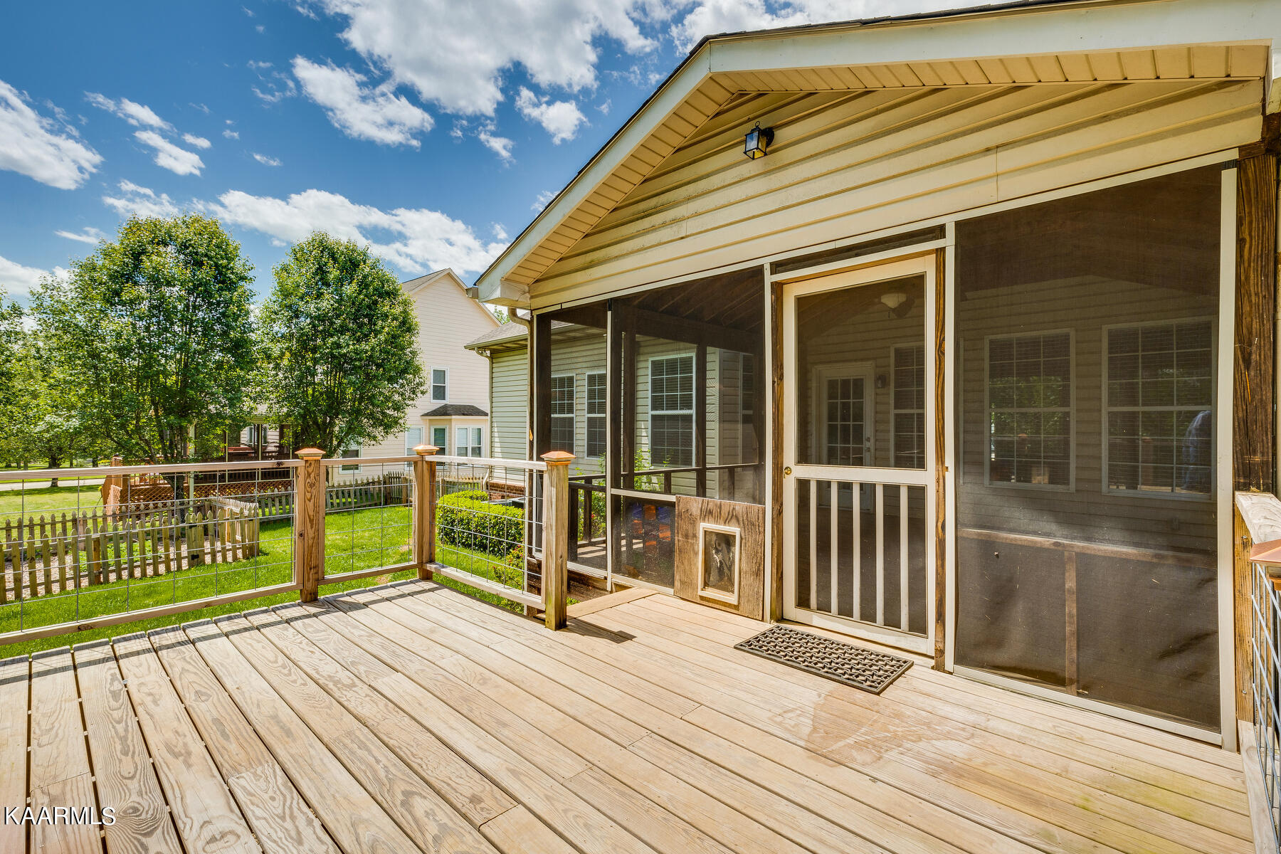 1131 Garrison Ridge Boulevard Knoxville, TN 37922 - Photo 33 of 35 033