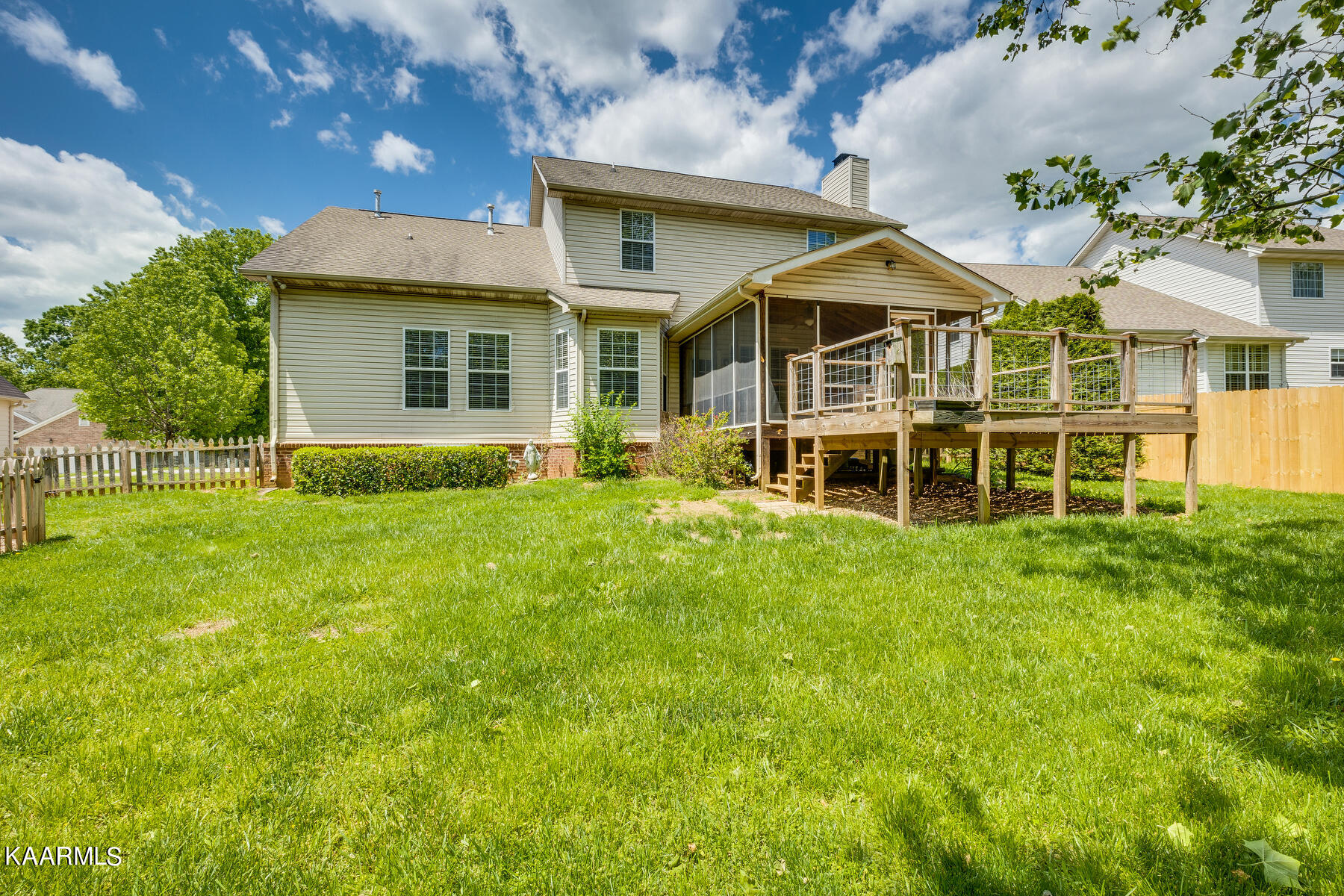 1131 Garrison Ridge Boulevard Knoxville, TN 37922 - Photo 34 of 35 034