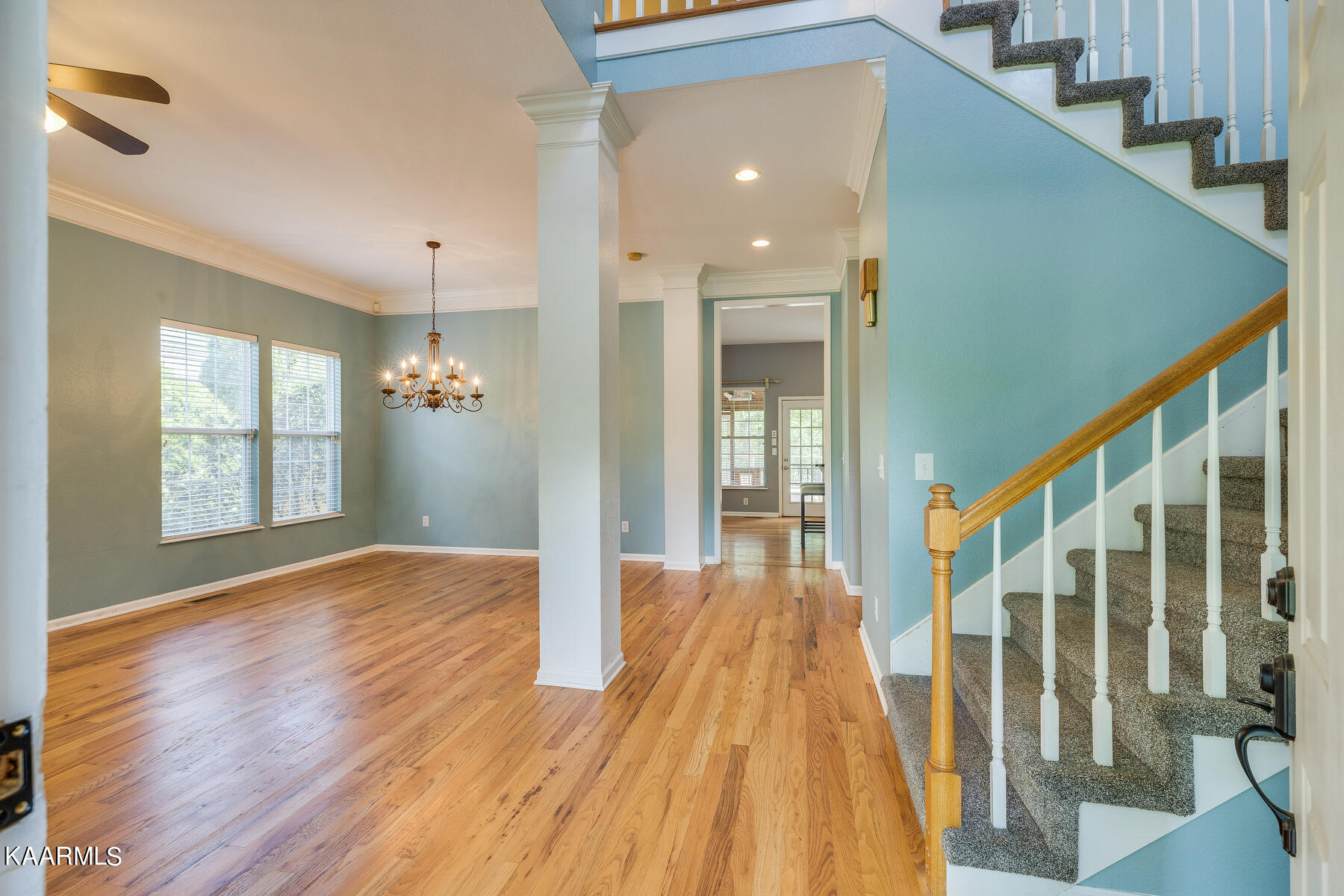 1131 Garrison Ridge Boulevard Knoxville, TN 37922 - Photo 5 of 35 005