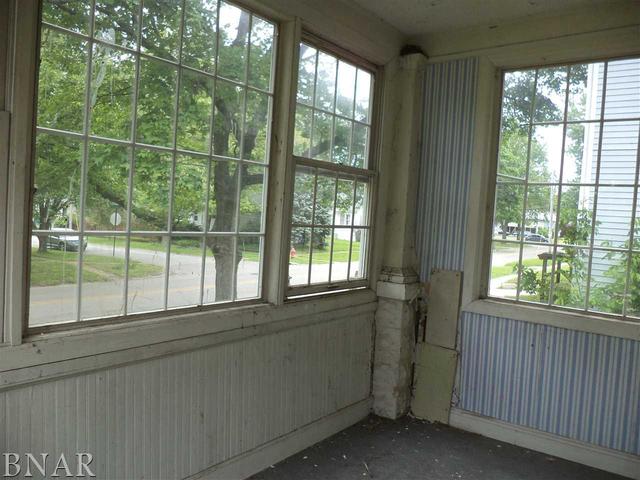 212 West Division Street Bloomington, IL 61701 - Photo 2 of 10 a view of a window and a room