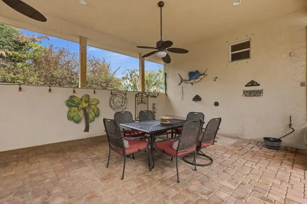 $1,200,000 | 2412 Southeast St Lucie Boulevard, Stuart, FL 34996