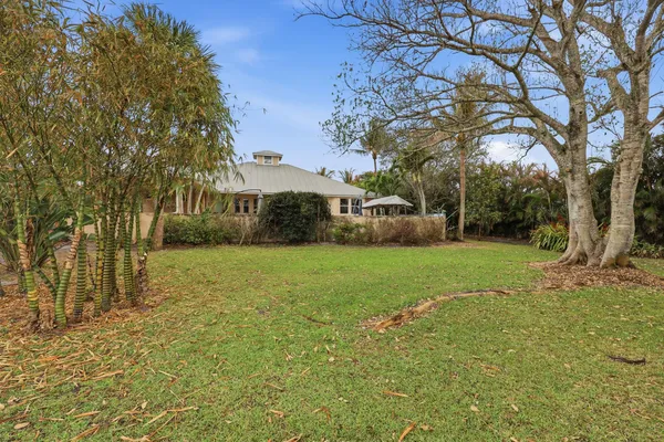 $1,200,000 | 2412 Southeast St Lucie Boulevard, Stuart, FL 34996