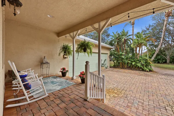 $1,200,000 | 2412 Southeast St Lucie Boulevard, Stuart, FL 34996