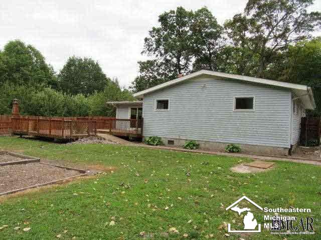 6540 Hivon Road Carleton, MI 48117 - Photo 14 of 19 21354677-13.JPG