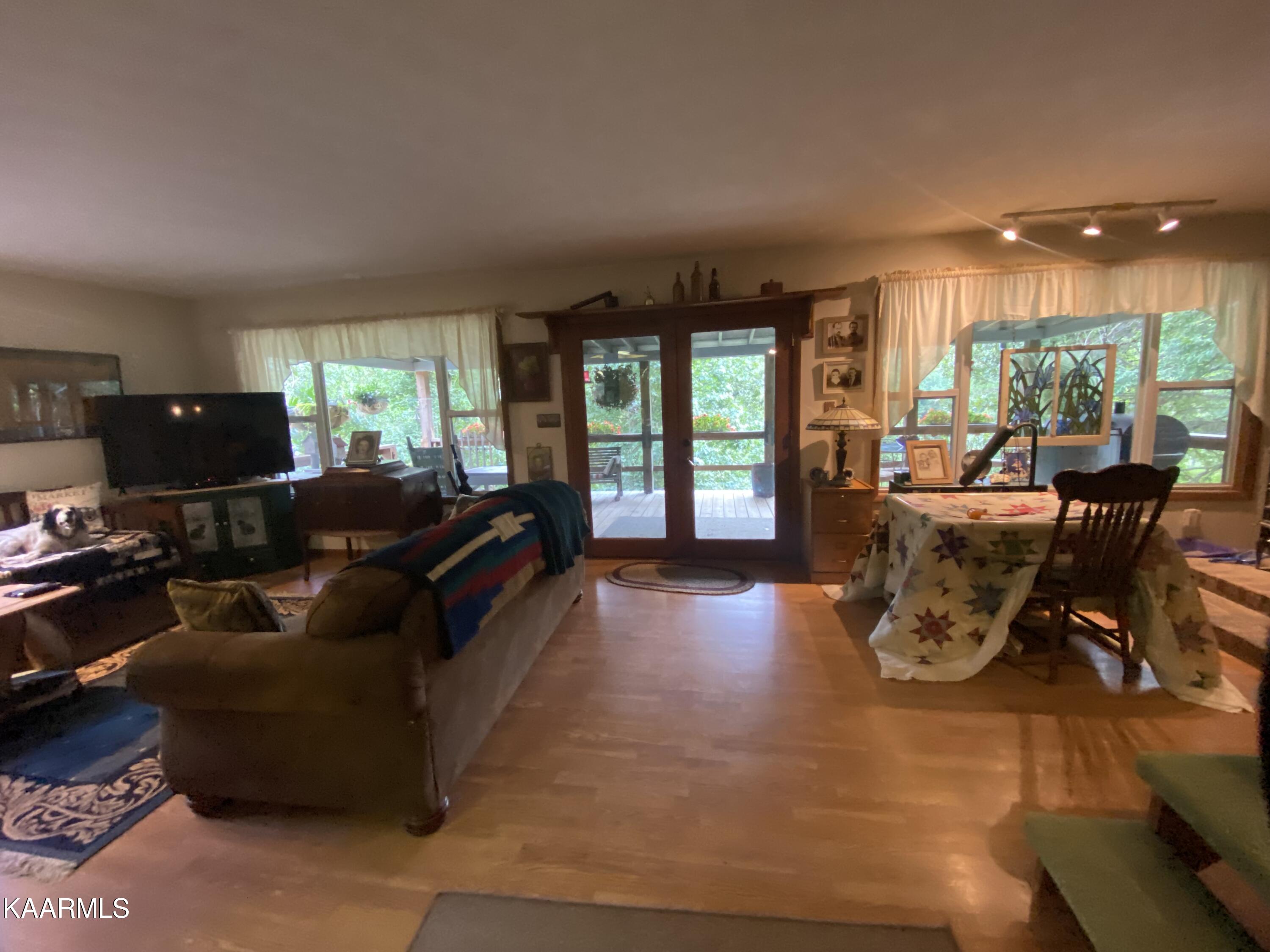 3164 Bogard Road Cosby, TN 37722 - Photo 32 of 44 IMG-1539