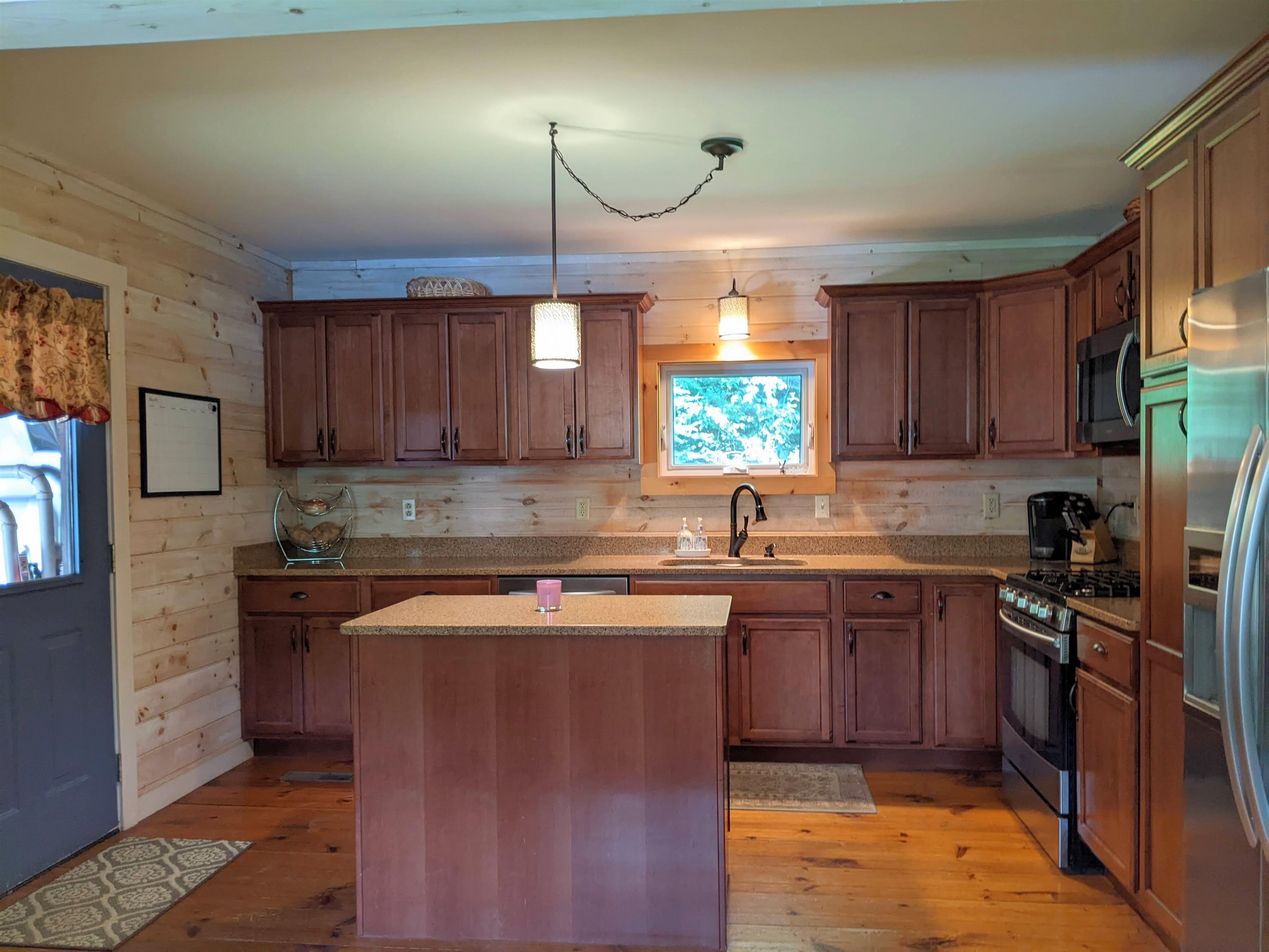 2327 Trestle Road Danville, VT 05828 - Photo 9 of 36