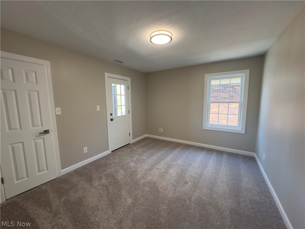 3655 Bainbridge Road Cleveland Heights, OH 44118 - Photo 16 of 43