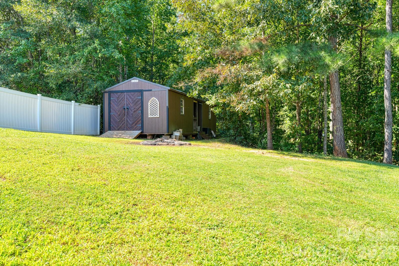 1281 Twin Bridge Road Gaffney, SC 29341 - Photo 31 of 38 Gallery Image 31