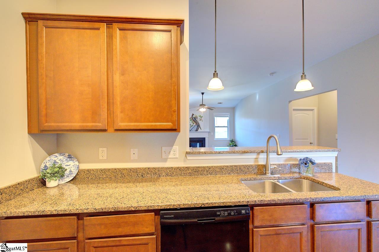 10 Harwick Court Easley, SC 29642 - Photo 13 of 48