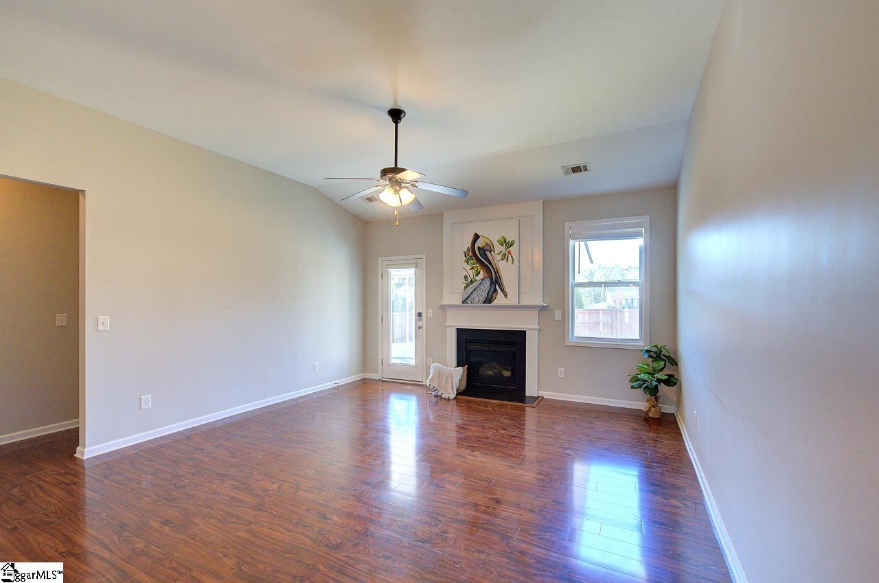 10 Harwick Court Easley, SC 29642 - Photo 9 of 48