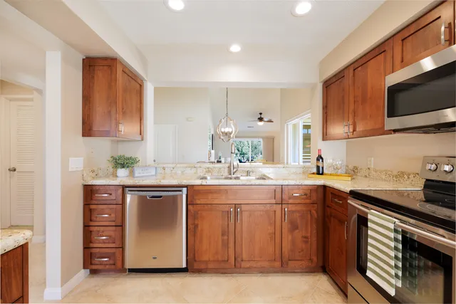 $395,000 | 760 Montana Vista Drive, Palm Desert, CA 92211