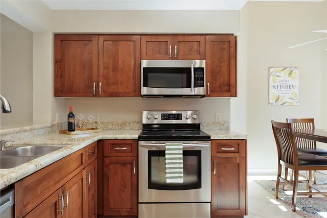 $395,000 | 760 Montana Vista Drive, Palm Desert, CA 92211