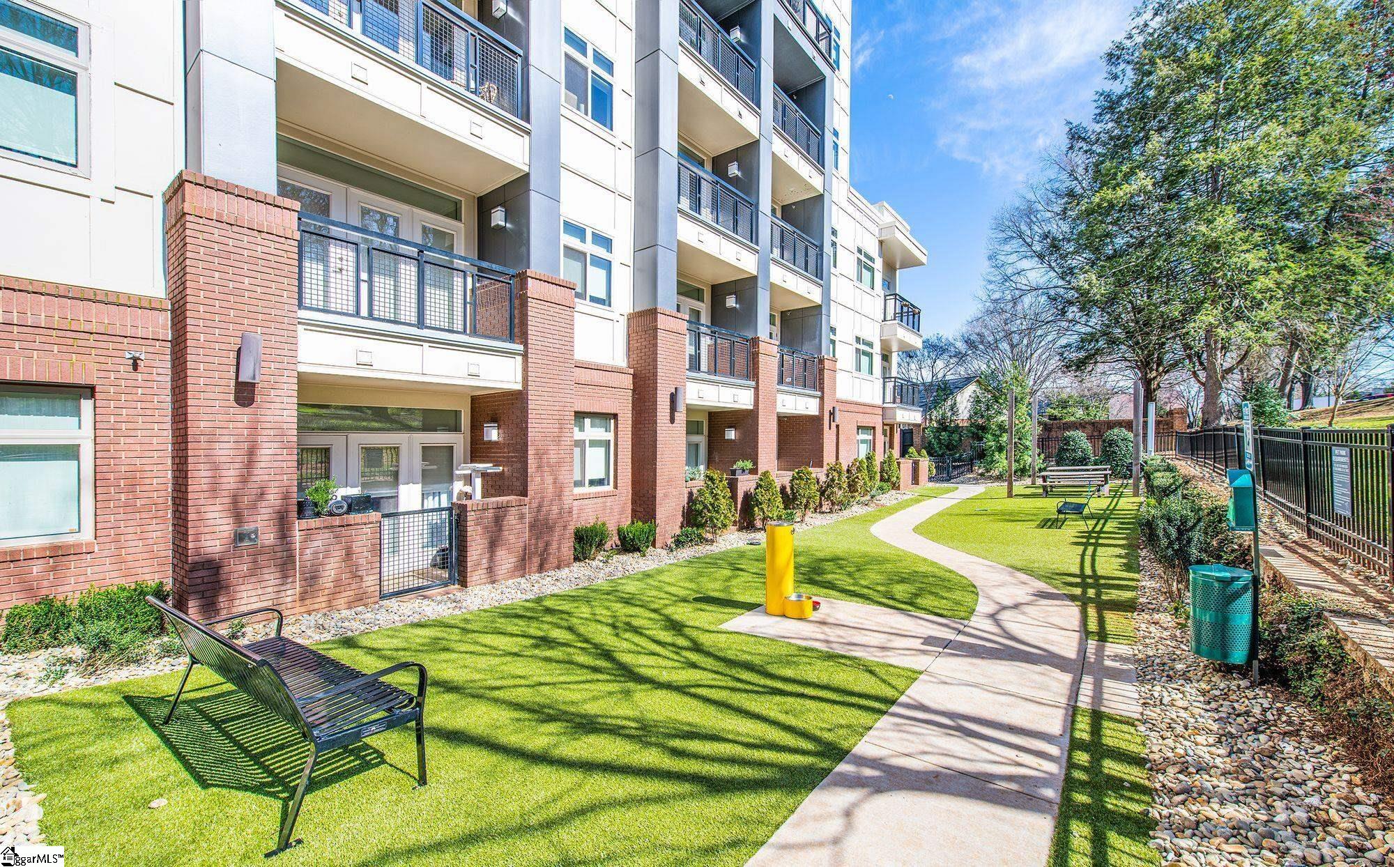 212 East Broad Street, Unit GINGHAM Greenville, SC 29601 - Photo 25 of 28