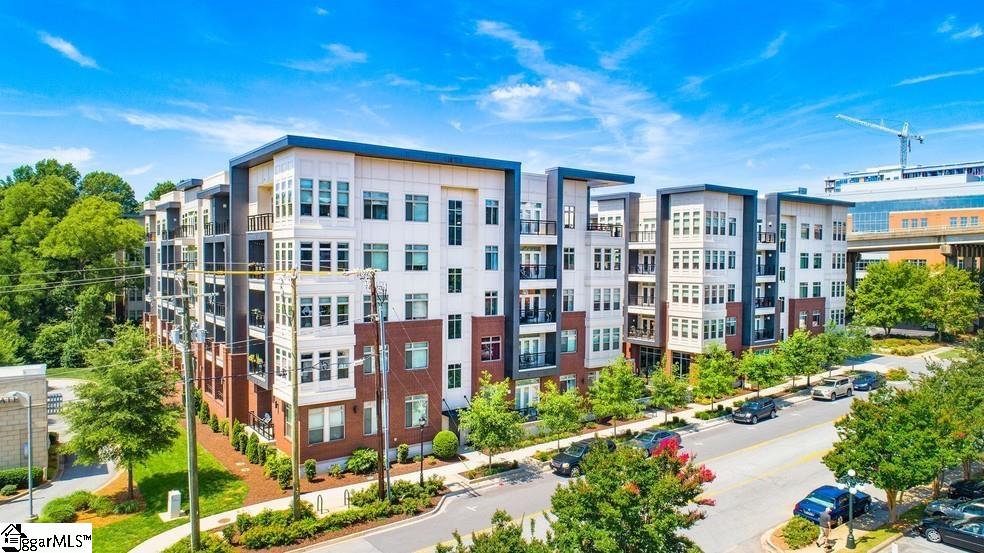 212 East Broad Street, Unit GINGHAM Greenville, SC 29601 - Photo 3 of 28