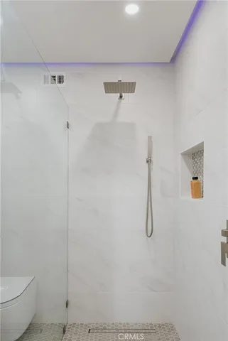 $999,000 | 885 West Arrow Highway, Upland, CA 91786