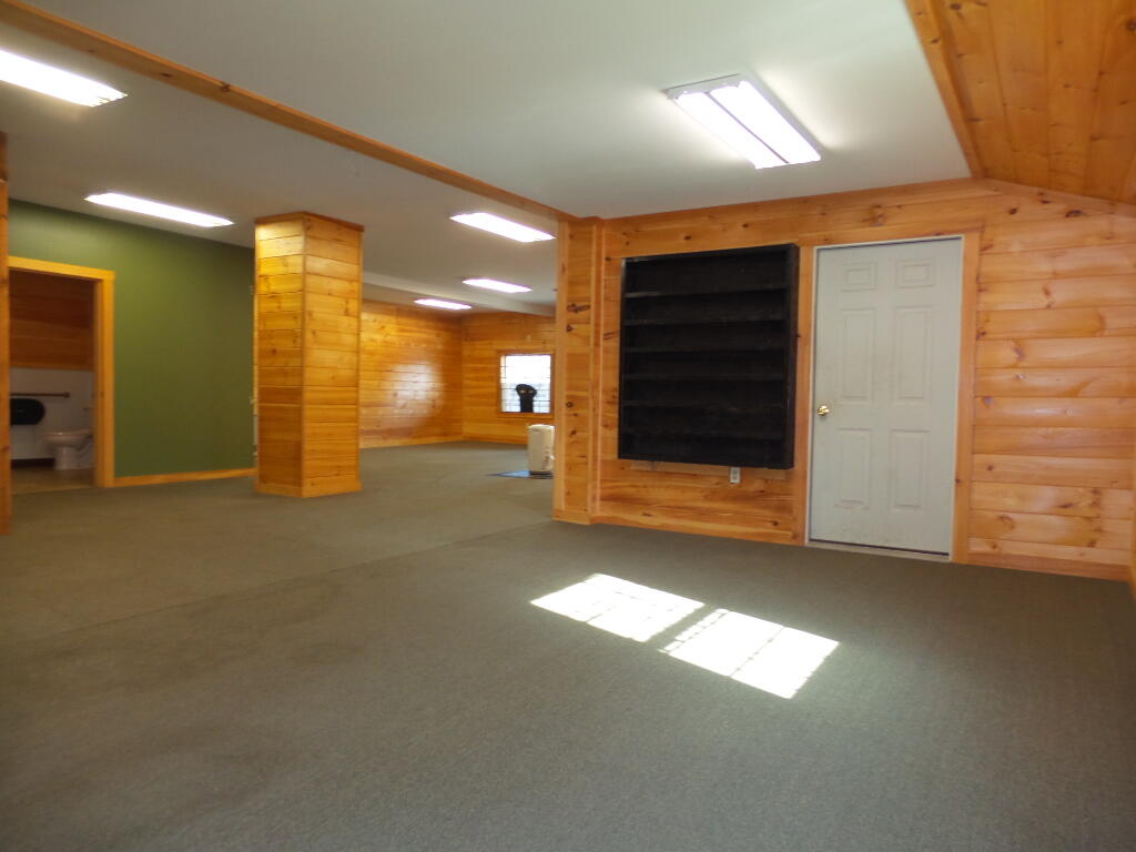 141 Oakland Road Fairfield, ME 04937 - Photo 4 of 12 Commercial space