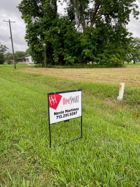 178 Horse Shoe Trail Angleton, TX 77515 - Photo 7 of 7