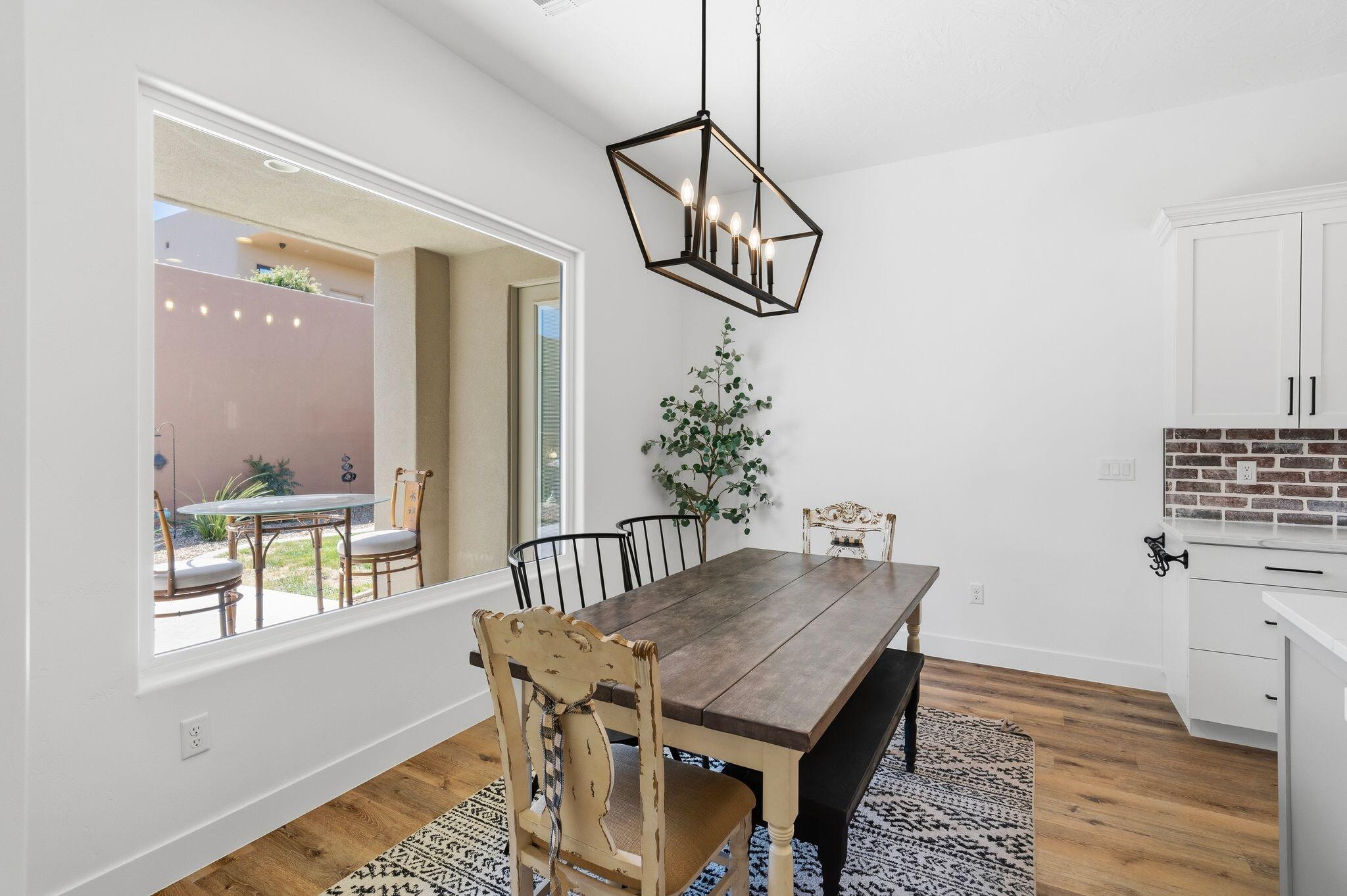 5409 West Copper Cliffs Way Hurricane, UT 84737 - Photo 10 of 50 Dinning Area