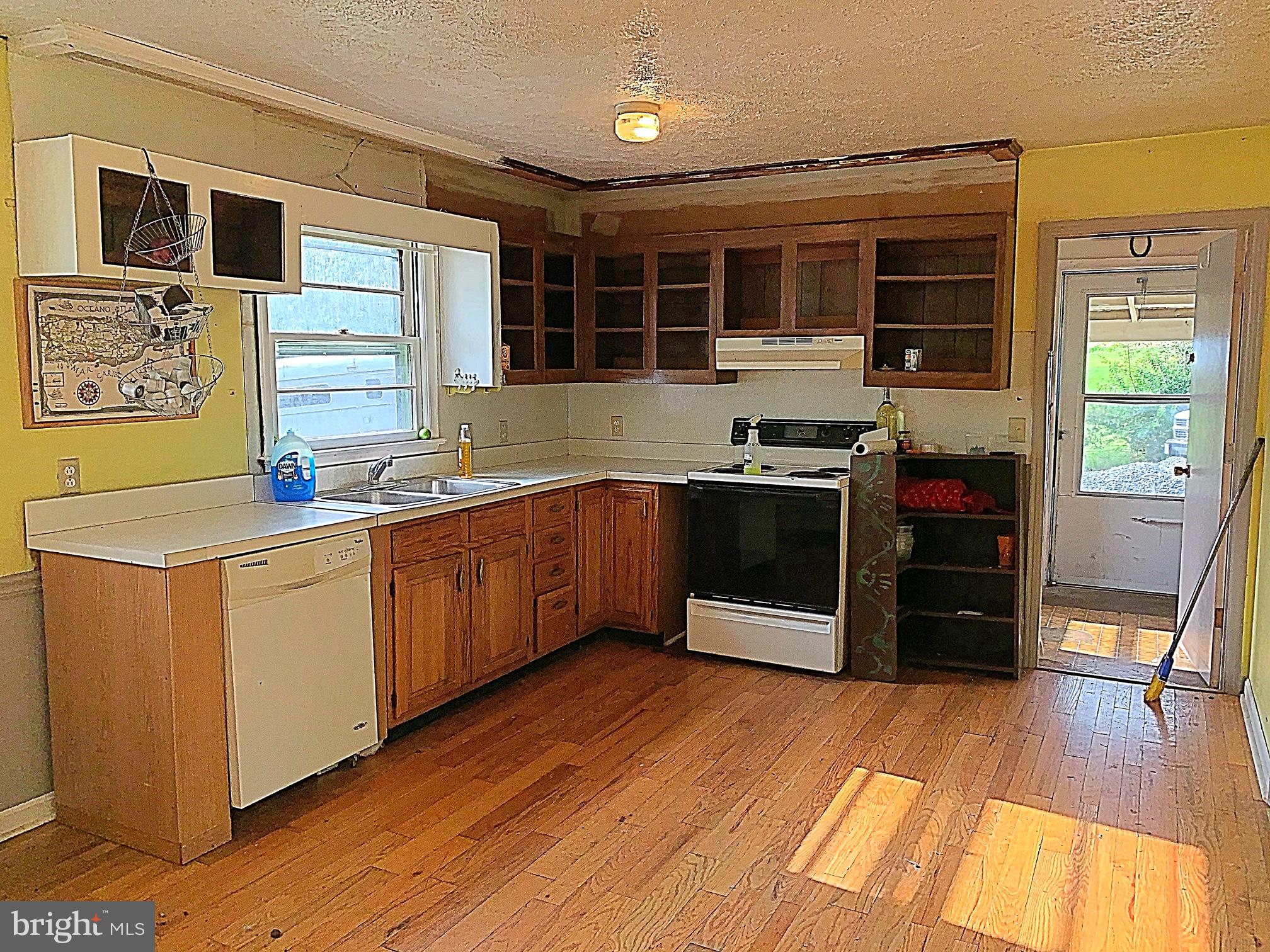 20048 Cedar Grove Road Culpeper, VA 22701 - Photo 5 of 27 Gallery Image 5