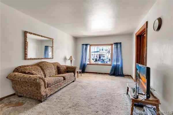 $229,000 | 364 West Delavan Avenue, Buffalo, NY 14213