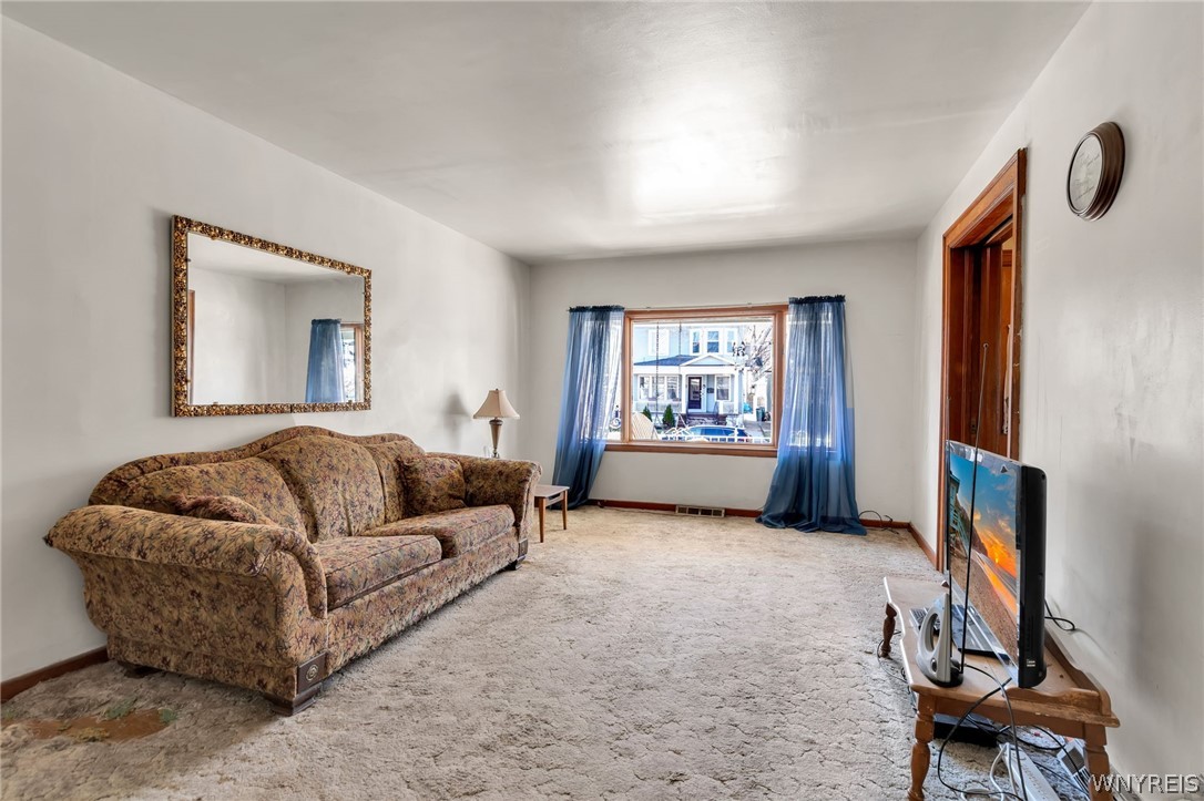 364 West Delavan Avenue Buffalo, NY 14213 - Photo 19 of 32